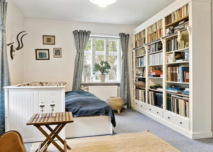 Vakantiehuis Nostalgic Atmosphere At The Old Parsonage On Lyo *