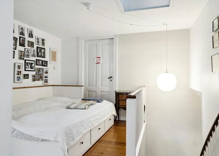 Nostalgic Atmosphere At The Old Parsonage On Lyo Hébergement de vacances Fåborg