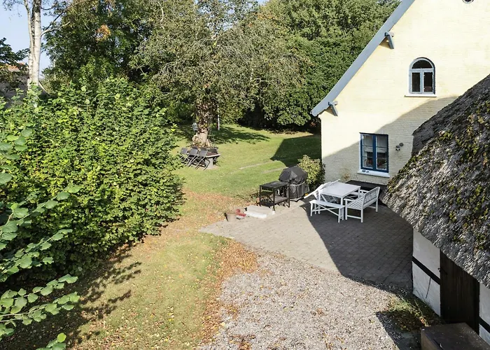 Nostalgic Atmosphere At The Old Parsonage On Lyo Vakantiehuis *